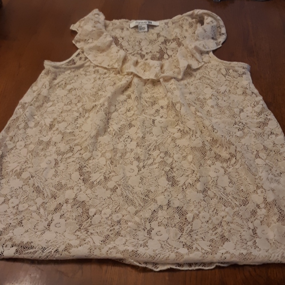 Forever 21 lace sleeveless top